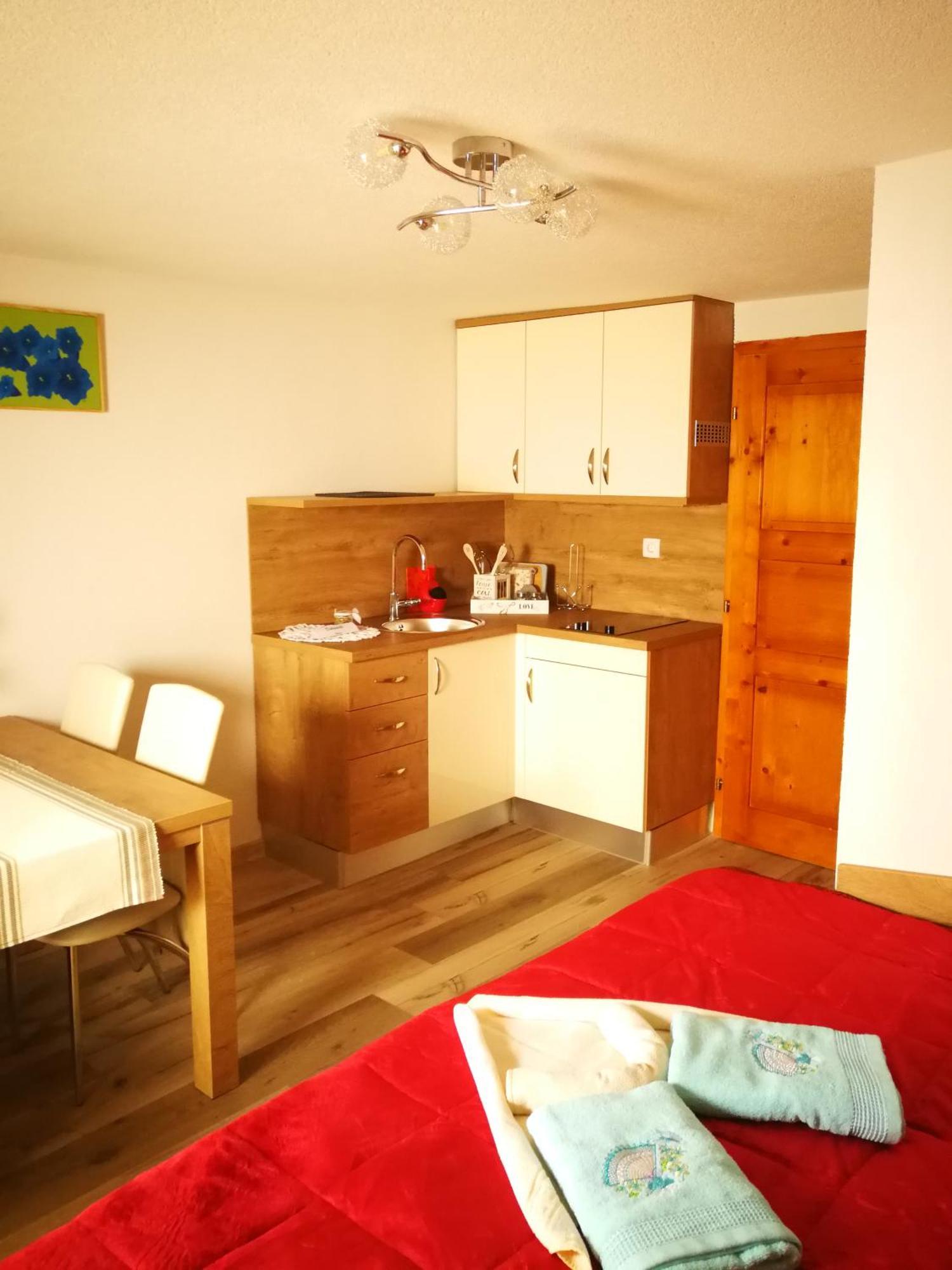 Ekoturizem Vizencar Hotell Cerklje na Gorenjskem Exteriör bild