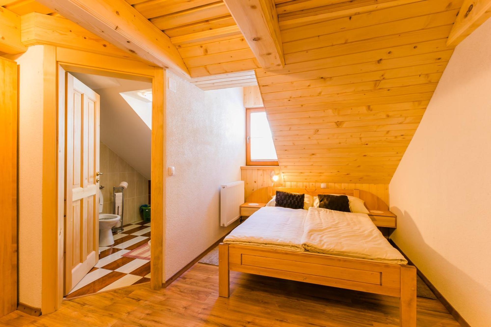 Ekoturizem Vizencar Hotell Cerklje na Gorenjskem Exteriör bild