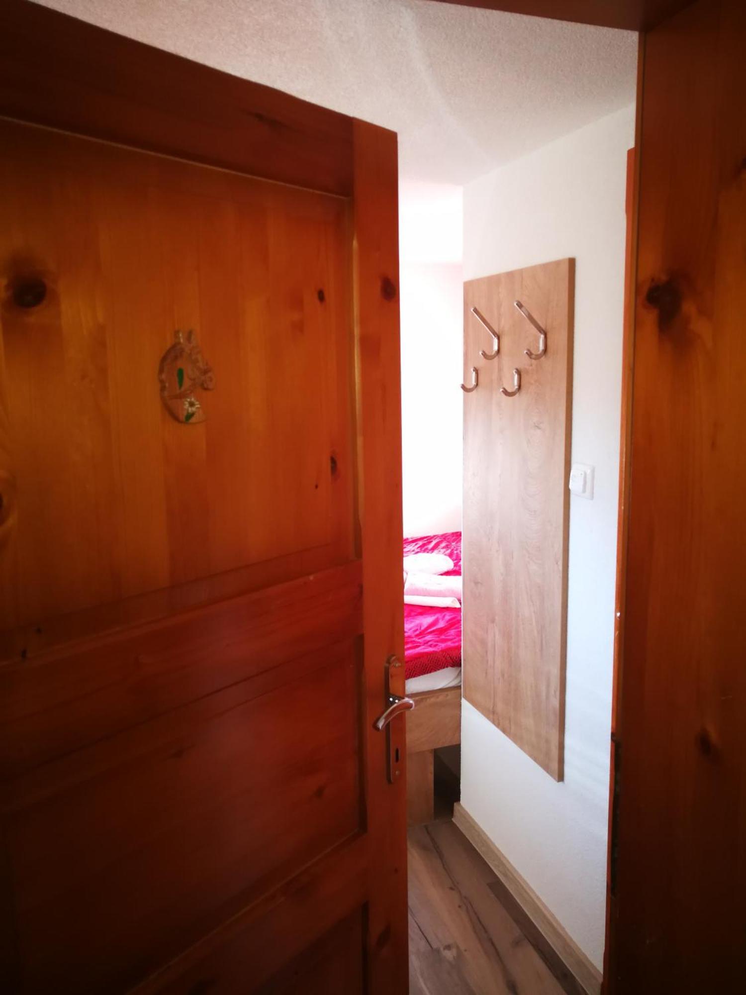 Ekoturizem Vizencar Hotell Cerklje na Gorenjskem Exteriör bild