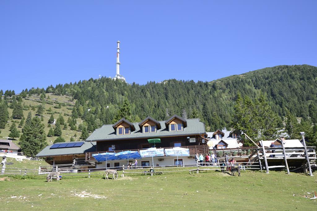 Ekoturizem Vizencar Hotell Cerklje na Gorenjskem Exteriör bild